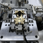 全自动轮胎动平衡机